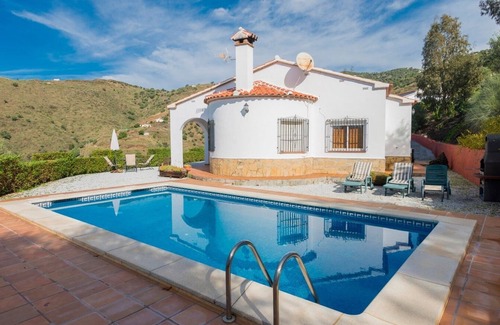 Arenas Villa | Villa Lantana Algarrobo by Ruralidays