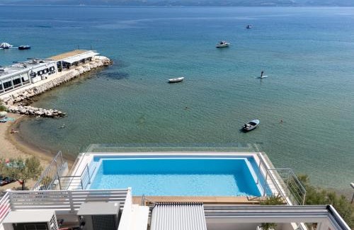 Duce Villa | Villa Lara Beach Front Rooftop Pool & Stunning Views