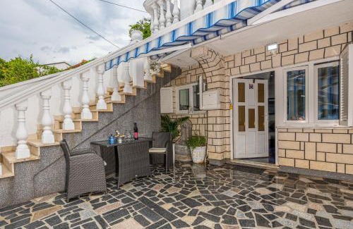 Klenovica Apartment | Villa Lara