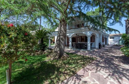 Serra Villa | VILLA LATEL