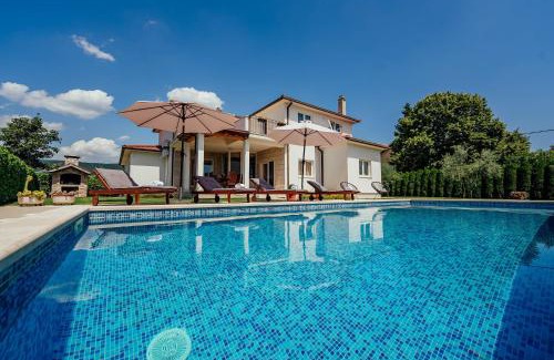 Donji Prolozac Villa | Villa Latica