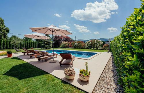 Donji Prolozac Villa | Villa Latica