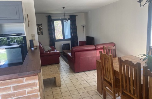 Aubenas House | VILLA "LE JASMIN".