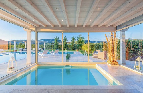 Monsummano Terme Villa | Villa Le Terme with Pool, Whirlpool, Garden, Terrace, BBQ, A/C & Wi-Fi