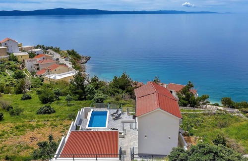 Drasnice Villa | Villa Legero with pool