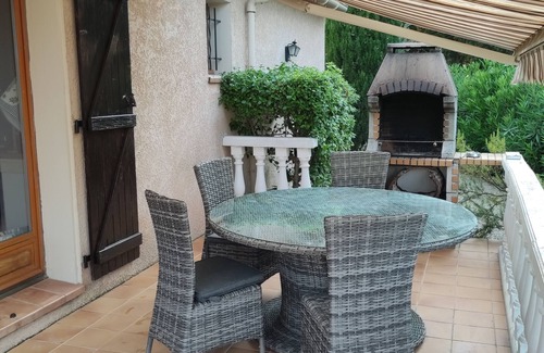 Montfort-sur-Argens Villa | Villa "les Brouadettes" 6 Personnes au Cœur de la Provence