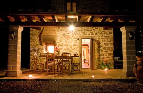 Poppi Villa | VILLA LIZ, private pool, private hot tub, park fenced, close to Florence