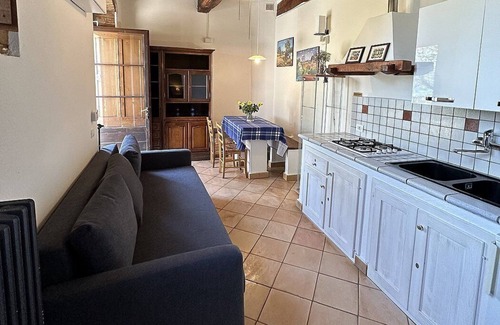 Castel d'Arno Villa | Villa Loredana: A characteristic and welcoming three-story age-old farm house surrounded by the greenery, with Free WI-FI.