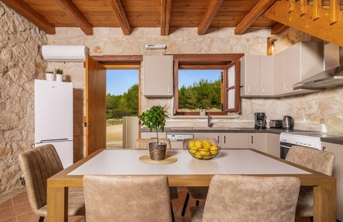 Agia Marina Villa | Villa Luciana by Villa Plus