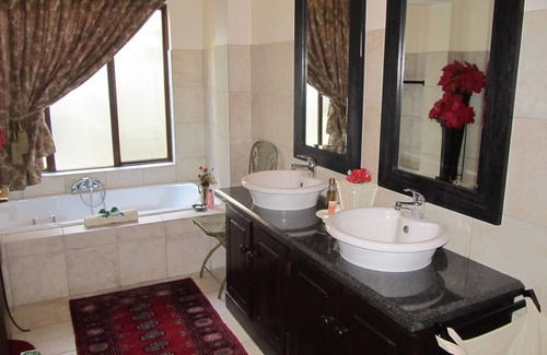 Greater Johannesburg Metropolitan Area House | Villa Lugano