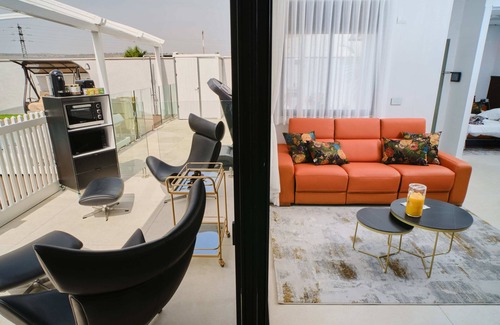Yavne'el House | Villa Luxueuse Avec Piscine Pour Personnes Respectant le Chabbat et la Cacherout