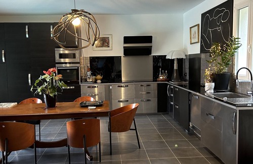 Auriol House | Villa Luxueuse Grand Conf 190 m2 , Piscine 8x5 Entre Foret et Mer ,animaux Accep