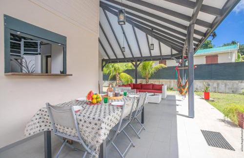 Gros-Morne Villa | Villa Mabèlo enracinée dans la mémoire ouverte sur le monde