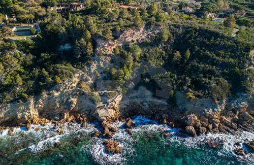 Madonna delle Grazie Villa | Villa Madonna delle Grazie con accesso privato al mare - Goelba