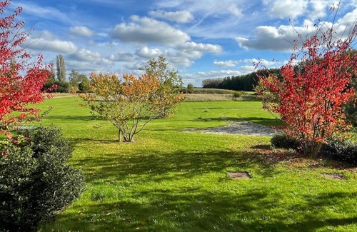 Oostkamp Bed & Breakfast | Villa Magnolia B&B