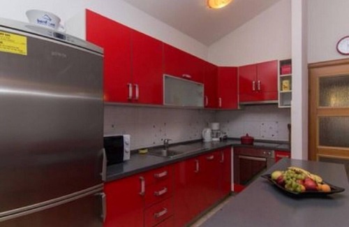 Makarska Villa | Villa Makar with infinity heated pool,gym,grill, 3 bedrooms,3 bathrooms
