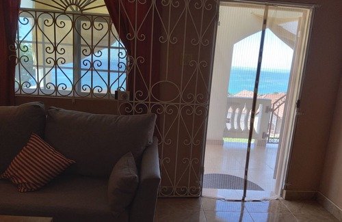 New Hope Villa | Villa Malvina, Ocean view Master Suite in a home