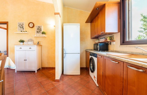 Quartucciu Villa | Villa 'Mameli' with Mountain View, Wi-Fi and Air Conditioning
