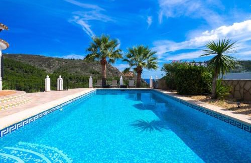 Arnella Villa | Villa Manana by Interhome