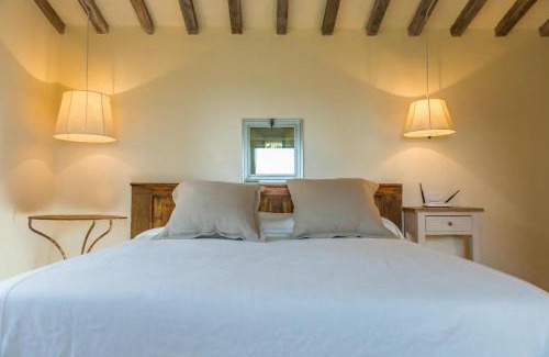 Arezzo Villa | Villa Mandorlo - Pomaio Wines & Hospitality