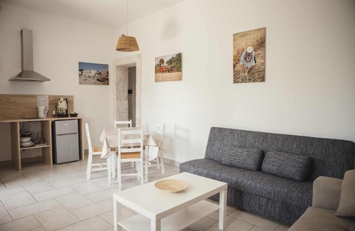 Castellana Grotte Villa | Villa Maria, 2 Private Suites, Private Pool & BBQ