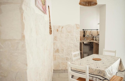 Castellana Grotte Villa | Villa Maria, 2 Private Suites, Private Pool & BBQ