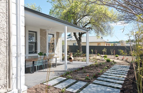 Tanunda House | Villa Maria self-contained luxury guesthouse in the heart of the Barossa