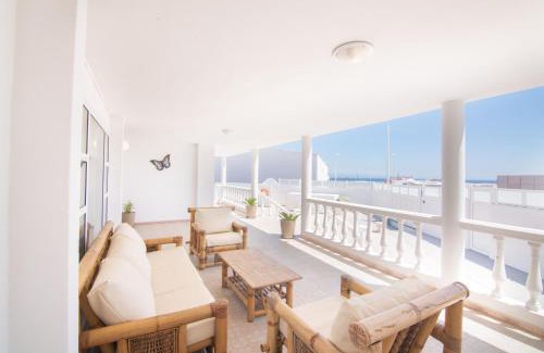 Playa Honda Villa | Villa Mariemne VIP