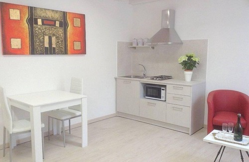 Miane House | Villa Marsica F: A modern and graceful studio apartment immersed in a splendid landscape, in the heart of a wonderful little town, with Free WI-FI.