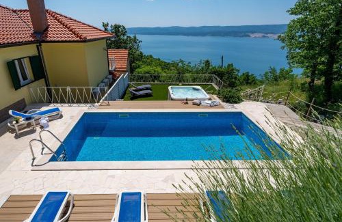 Lokva Rogoznica Villa | Villa Maruncela with sea and island views, 5 bedrooms, private pool, gym