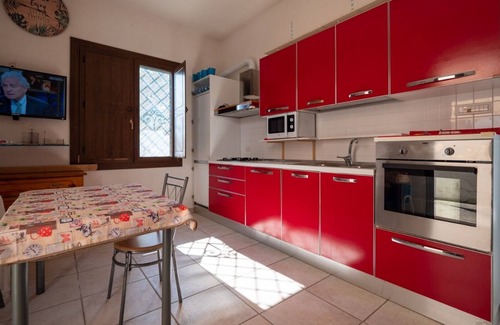 Torre Squillace Villa | Villa 'Mary' with Sea View, Garden, Terrace & Wi-Fi