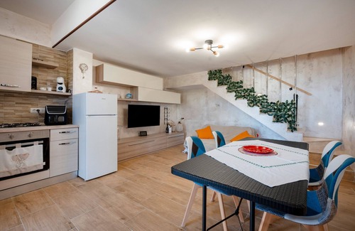 Cassano delle Murge Villa | Villa 'Marzla' with Private Terrace, Wi-Fi and Air Conditioning