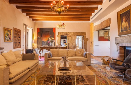 Els Plans de Sio Villa | Villa Masia de Queralt with Mountain View, Pool, Garden, A/C & Wi-Fi