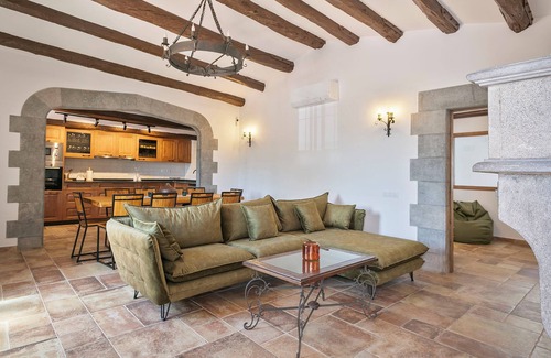 Tordera Villa | Villa 'Masia Luxmarspa' with Mountain View, Wi-Fi and Air Conditioning
