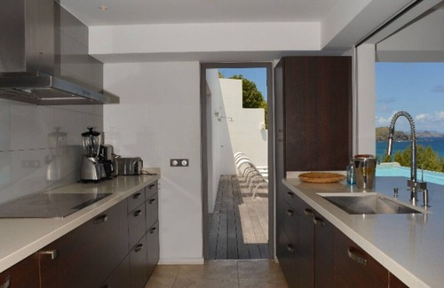 La Grande Montagne Villa | Villa Matajagui by Fantasia Villas