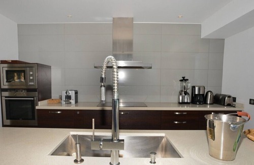 La Grande Montagne Villa | Villa Matajagui by Fantasia Villas