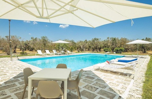 Sanarica Villa | Villa Matidia: A welcoming villa surrounded by the greenery, with Free WI-FI.