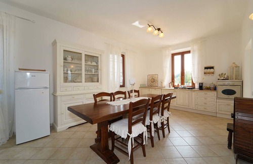 Tresana Villa | Villa Matilde 12 Pax with private pool, free Wi Fi, BBQ near to Cinque Terre
