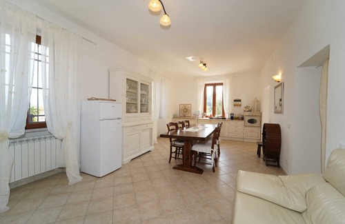 Tresana Villa | Villa Matilde 12 Pax with private pool, free Wi Fi, BBQ near to Cinque Terre