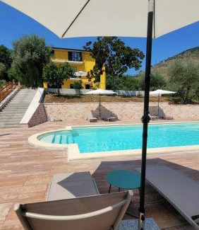 Maenza Bed & Breakfast | Villa MaVi Guesthouse
