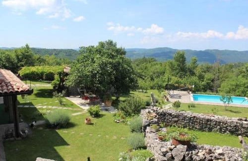 Buzet House | Villa Mavrici, Nature Paradise with pool