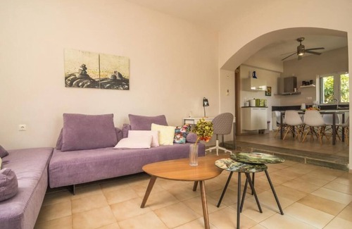 Palaiochora Villa | Villa Memories: Seaside Retreat with Stunning Views & Private Terrace