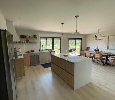Tomino Villa | Villa Mercedes