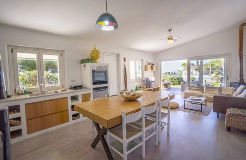 Ricadi Villa | Villa Michaela, for 8 people with infinity heated swimming pool and sea view