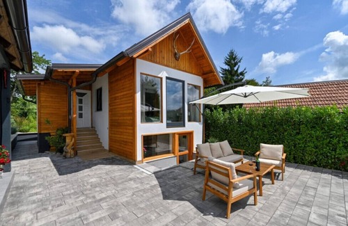 Jalzabet Villa | Villa Mila by Villas Guide