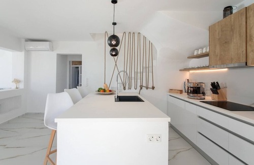Mikri Vigla Villa | Villa Milagro 4Br with Sea View, Private Pool and true owner hospitality | Naxos Mikri Vigla Beach