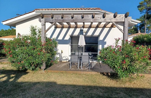Mimizan-Plage House | Villa Mimizan Plage 3* rare and privileged location 10 mins walk from the ocean