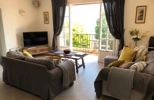 Saint-Paul-de-Vence Villa | Villa Mimosa
