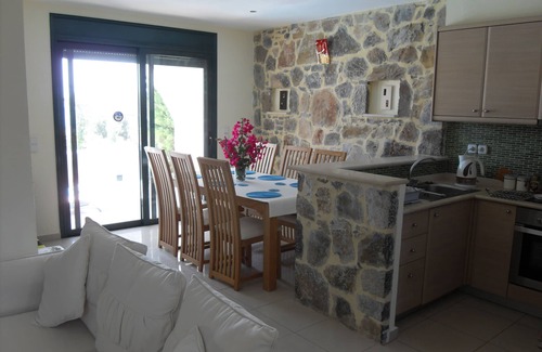 Mavrikiano Villa | VILLA MINOS, Elounda Bay views - Private Pool, near Beach & Shops FREE WI-FI