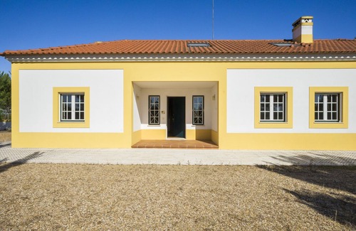 Santa Maria do Castelo House | Villa Moínho 44 - A modern and relaxing house!